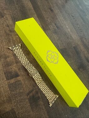 Kendra Scott Rose Gold-Tone Linked Apple Watch Band